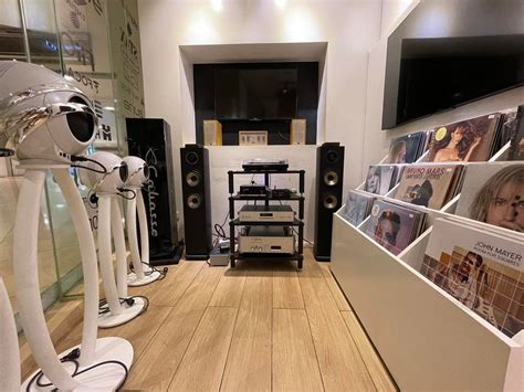 Egghead HiFi Gallery Philippines .